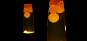 La lampe à lave, un objet déco toujours tendance !