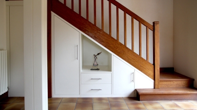 Nos idées déco et rangement pour la porte sous l’escalier