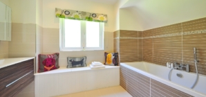 Quel revêtement choisir pour rénover la salle de bain ?