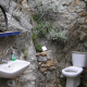 Toilettes suspendues, lave-mains et rangement : que des avantages !