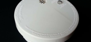 Les détecteurs de fumée connectés : quel intérêt et comment bien s’en servir ?