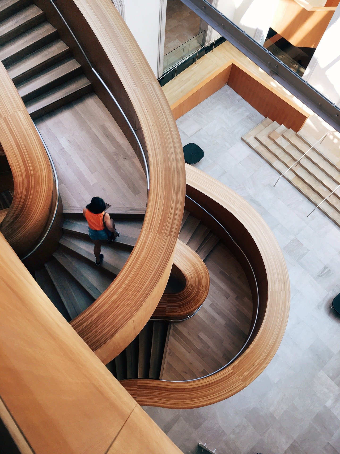 Escalier qui craque comment faire pour réparer ? Nidouillet — free download