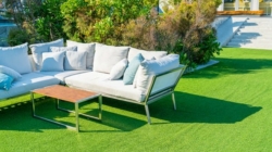 11 idées pour aménager un coin douillet avec un salon de jardin