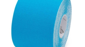 Premiers soins à la maison : Pourquoi inclure la bande K-Tape dans votre trousse?